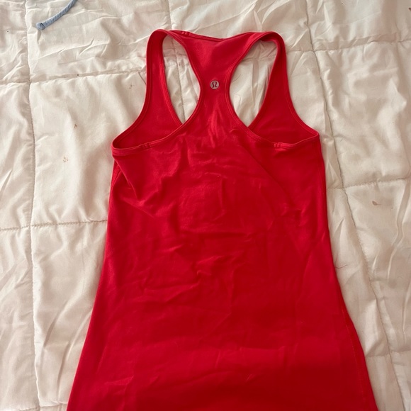 Lululemon tank - Picture 2 of 2